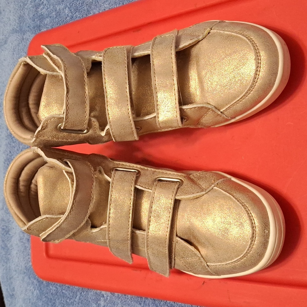 Brash booties.  Size 4 youth